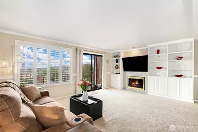 317 Kennebeck Avenue S #204, Kent, WA 98030 - Photo 3