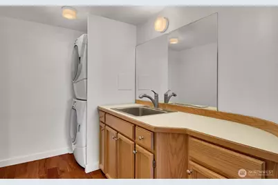 1111 Harbor Avenue SW #500, Seattle, WA 98116 - Photo 31