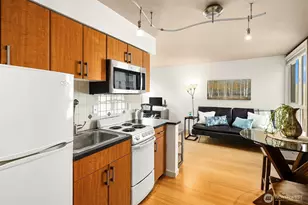 905 Cherry St, Seattle, WA 98104 - Photo 9