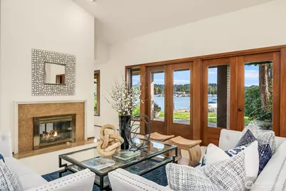 11055 SE Lake Road, Bellevue, WA 98004 - Photo 3