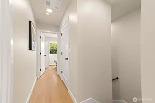 935 NW 61st St, Seattle, WA 98107 - Photo 17
