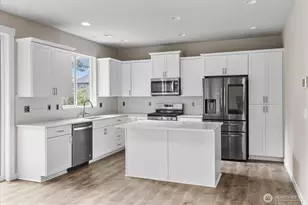 10510 35th St NE, Lake Stevens, WA 98258 - Photo 9