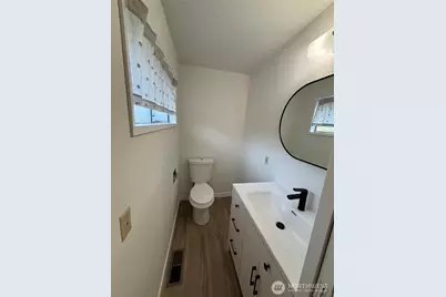 15509 Meridian Avenue N, Shoreline, WA 98133 - Photo 23