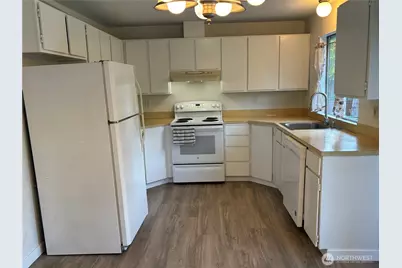 15509 Meridian Avenue N, Shoreline, WA 98133 - Photo 15