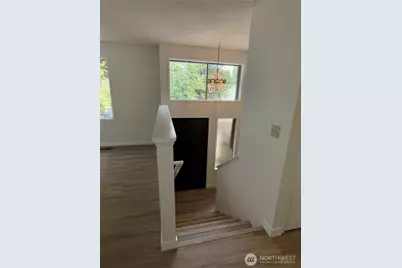 15509 Meridian Avenue N, Shoreline, WA 98133 - Photo 5