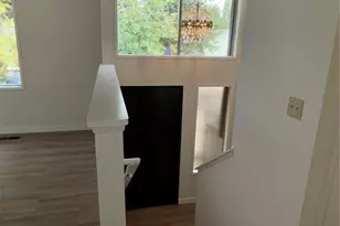 15509 Meridian Ave N, Shoreline, WA 98133 - Photo 5