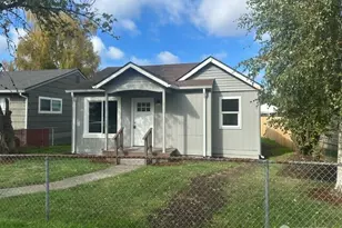 273 Baltimore St, Longview, WA 98632 - Photo 1