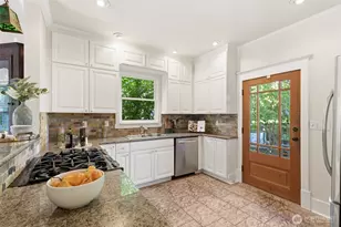 5246 12th Ave NE, Seattle, WA 98105 - Photo 15