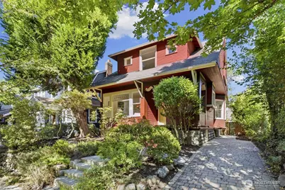 5246 12th Avenue NE, Seattle, WA 98105 - Photo 1