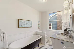 5246 12th Ave NE, Seattle, WA 98105 - Photo 25