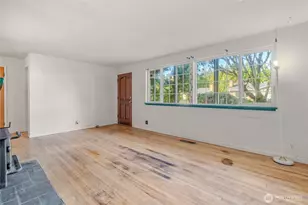 1211 N 173rd St, Shoreline, WA 98133 - Photo 5