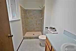 9925 61st Ave E, Puyallup, WA 98373 - Photo 11