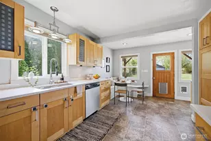 3229 Bennett Dr, Bellingham, WA 98225 - Photo 11