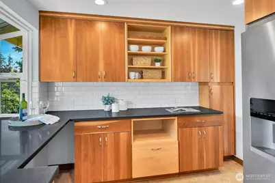 10600 NE 198th Street, Bothell, WA 98011 - Photo 11