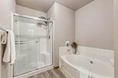 242 Riggs Drive E, Enumclaw, WA 98022 - Photo 17
