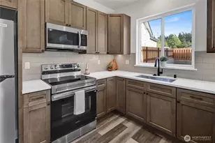3202 Meridian St, Bellingham, WA 98225 - Photo 9