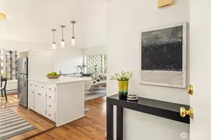 2524 Boyer Ave E, Seattle, WA 98102 - Photo 3