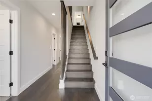4020 Beach Dr SW, Seattle, WA 98116 - Photo 3