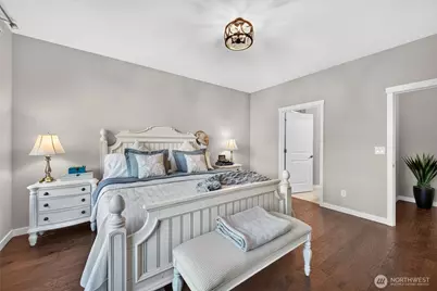 14001 Parkview Drive E, Bonney Lake, WA 98391 - Photo 17