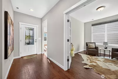 14001 Parkview Drive E, Bonney Lake, WA 98391 - Photo 5