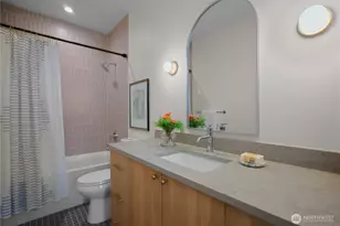 721 N 45th St, Seattle, WA 98103 - Photo 17