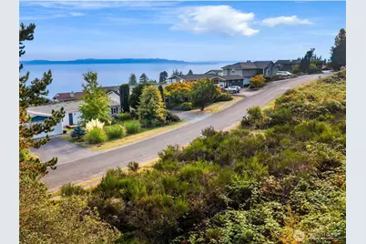 25728 Gold Beach Drive SW, Vashon, WA 98070 - Photo 9