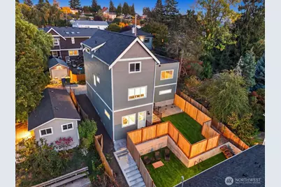 5812 57th Avenue NE, Seattle, WA 98105 - Photo 3