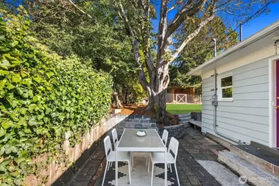 10032 11th Avenue SW, Seattle, WA 98146 - Photo 25