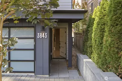 3843 Woodlawn Avenue N, Seattle, WA 98103 - Photo 3