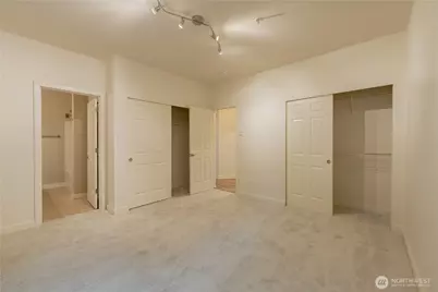 18930 Bothell Everett Highway #E203, Bothell, WA 98012 - Photo 23