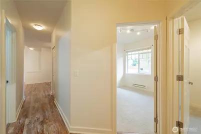 18930 Bothell Everett Highway #E203, Bothell, WA 98012 - Photo 15