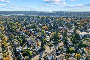 6251 37th Ave NE, Seattle, WA 98115 - Photo 33