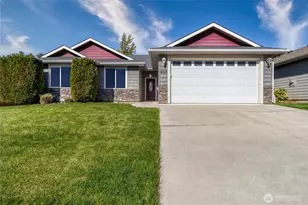 403 SE 3rd St, College Place, WA 99324 - Photo 1