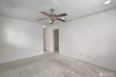 10030 Holly Drive #101, Everett, WA 98204 - Photo 29