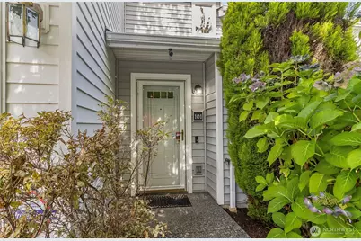 10030 Holly Drive #101, Everett, WA 98204 - Photo 3