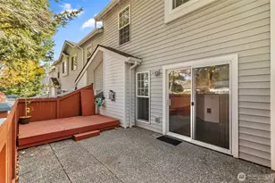 10030 Holly Dr, Everett, WA 98204 - Photo 7