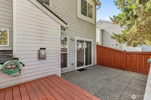 10030 Holly Dr, Everett, WA 98204 - Photo 5