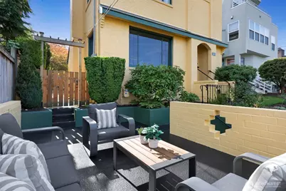 413 Lynn Street, Seattle, WA 98109 - Photo 31