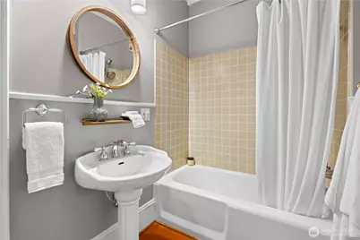 1824 8th Avenue W, Seattle, WA 98119 - Photo 15