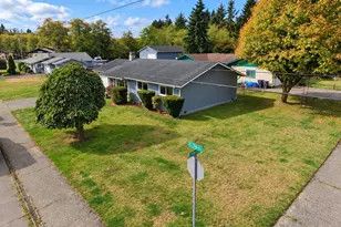 306 J St, Cosmopolis, WA 98537 - Photo 1