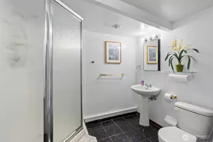 630 N Constitution Ave, Bremerton, WA 98312 - Photo 29