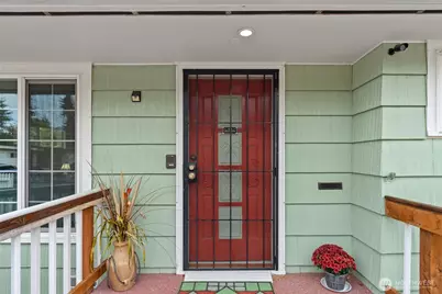 630 N Constitution Avenue, Bremerton, WA 98312 - Photo 3