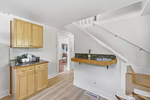 626 W Emerson St, Seattle, WA 98119 - Photo 11