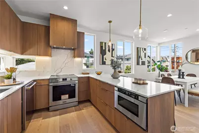 2456 55th Avenue SW, Seattle, WA 98116 - Photo 3