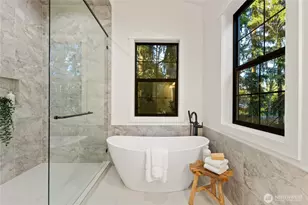 16654 NE 12th St, Bellevue, WA 98008 - Photo 27