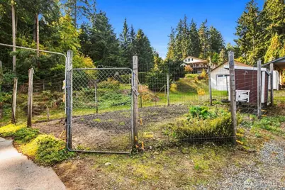 22902 104th Avenue SW, Vashon, WA 98070 - Photo 33