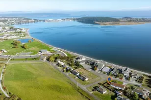 2043 SW Dillard Ln, Oak Harbor, WA 98277 - Photo 3