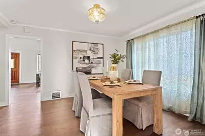 11237 84th Avenue S, Seattle, WA 98178 - Photo 5