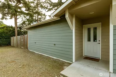 1669 SW Stremler Drive, Oak Harbor, WA 98277 - Photo 3
