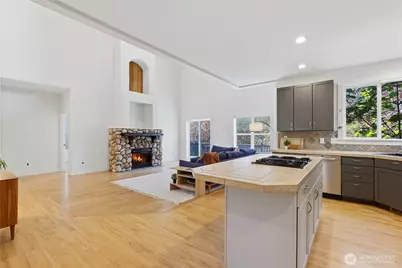 2445 W 10th Street, Washougal, WA 98671 - Photo 15